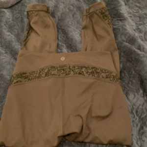 Lulu lemon black on black velvet flower design